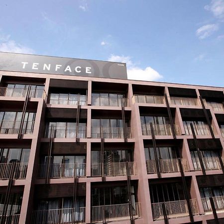 Tenface Bangkok Bagian luar foto